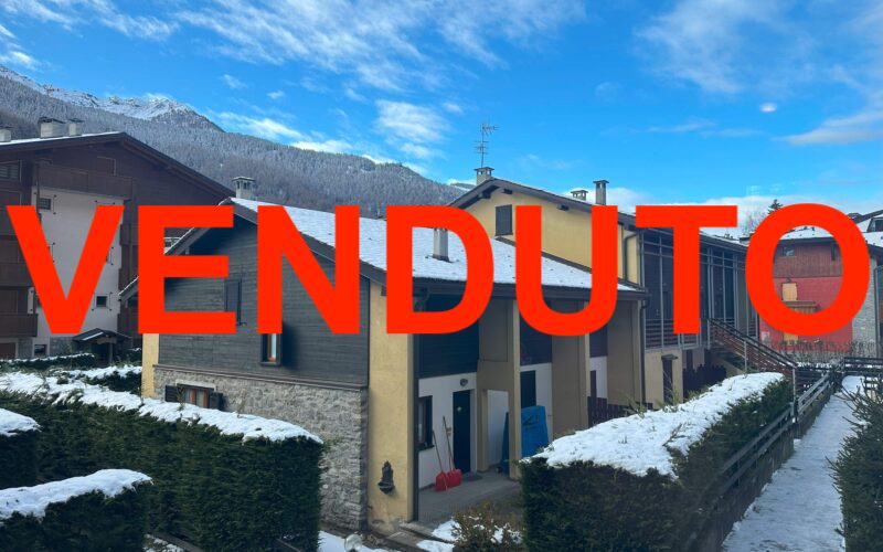 Res Rio Camuno, 200 mt da Seggiovia Baradello, Trilocale su 2 livelli Mq 65 arredato con Box, Balcone Ovest, euro 150.000,00!Trattabile!! Res Rio Camuno, 200 mt da Seggiovia Baradello, Trilocale su 2 livelli Mq 65 arredato con Box, Balcone Ovest, euro 150.000,00!Trattabile!!