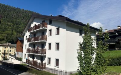 Via Italia 33, centro Aprica, vicino a tutti i servizi e agli impianti da sci, bilocale piano terra con posto auto coperto, arredato, Euro 142.000,00